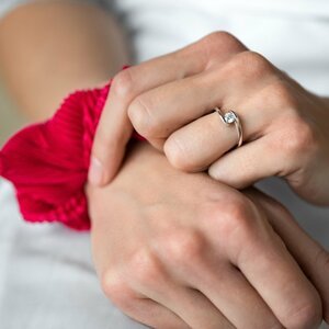 Zásnubní prsten LOVE 092