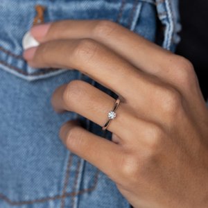 Zásnubní prsten LOVE 110