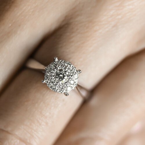 Zásnubní prsten LOVE 052