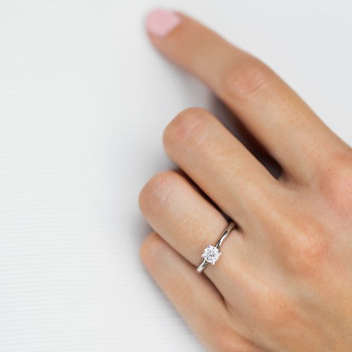 Zásnubní prsten LOVE 076