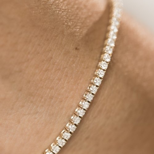 Tenisový náramek s přírodními diamanty