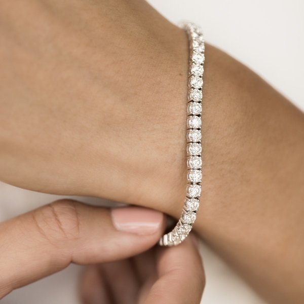 Tenisový náramek s přírodními diamanty