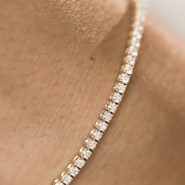 Tenisový náramek s přírodními diamanty