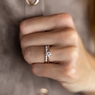 Zásnubní prsten LOVE 076